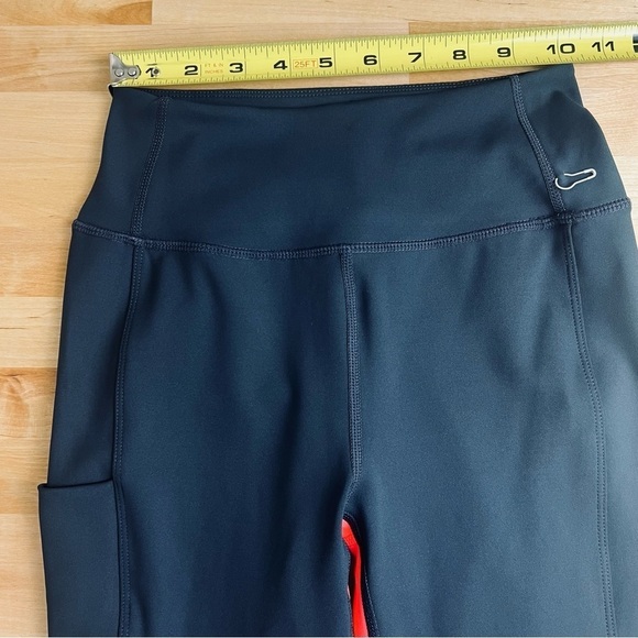 Splits59 High Rise 24" Inseam Pocket Colorblock Stripe Leggings Size Small - Picture 10 of 11